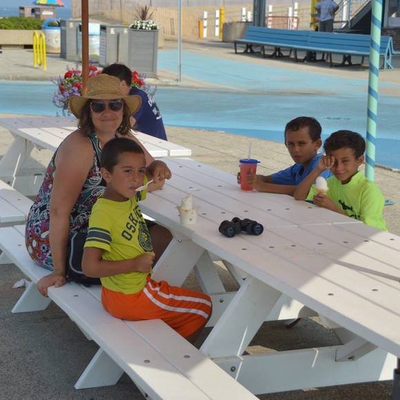 Meet your Posher, Madeleine - Picture 1 of 1